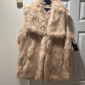 Via Spiga NWT Beige Faux Fur Vest Coat